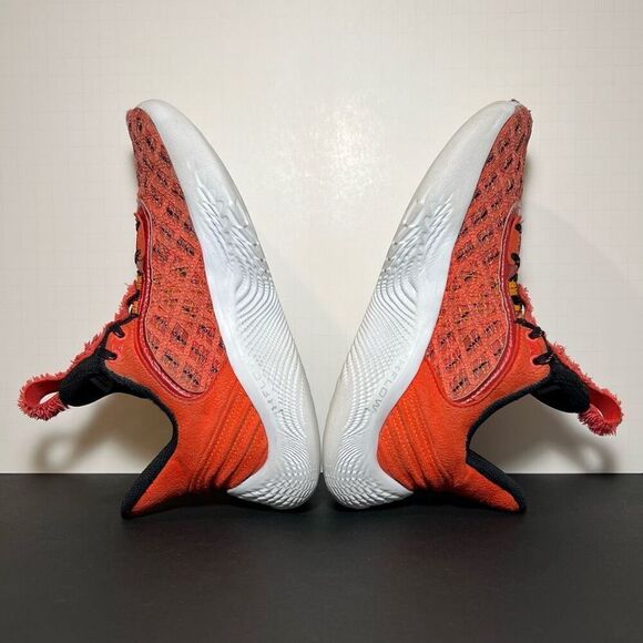 Kids/Womens UNDER ARMOUR Sesame Street x Curry Flow 9 Shoes / Size 6Y - 7.5 W - Picture 6 of 9